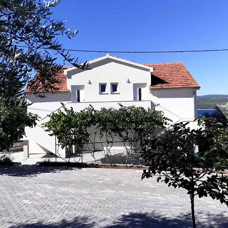 Apartmani Grumf Gornji Karin Εξωτερικό φωτογραφία